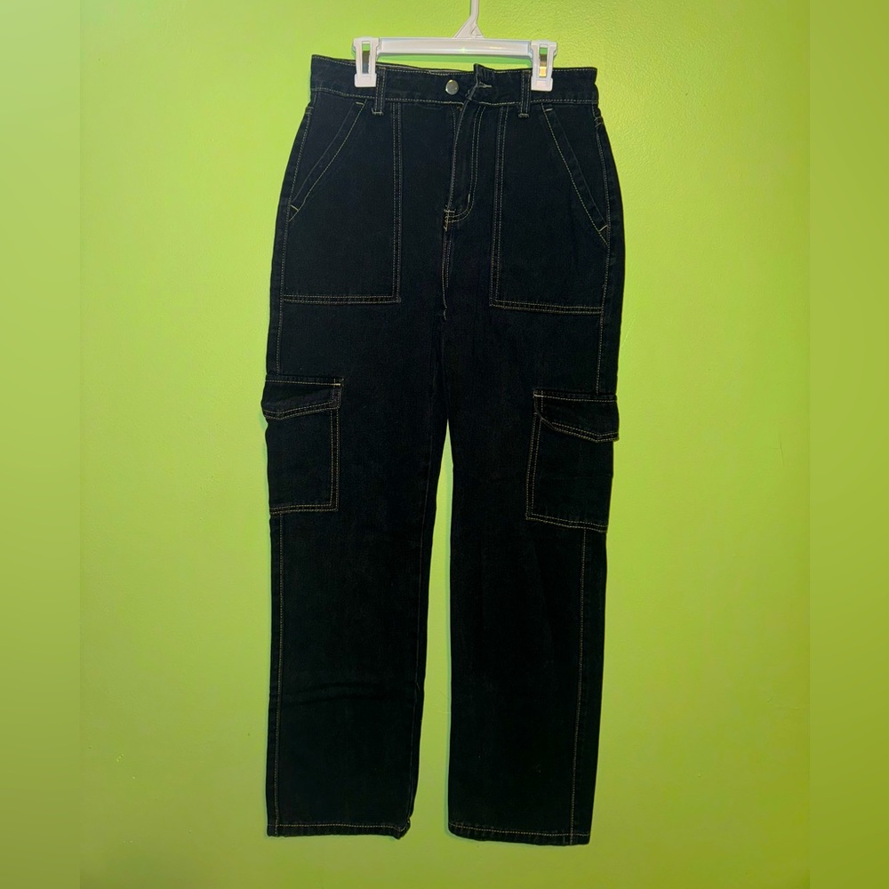 Black Boyfriend Jeans with White Stitch